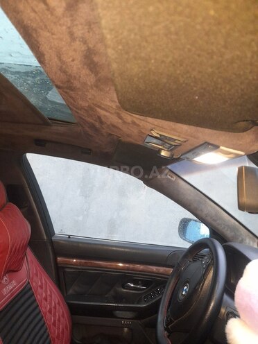 BMW 535 2001, 320,000 km - 3.5 l - Samux