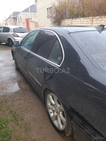 BMW 535 2001, 320,000 km - 3.5 l - Samux