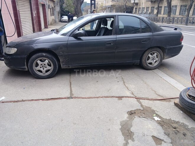 Opel Omega 1996, 300,000 km - 2.0 l - Bakı