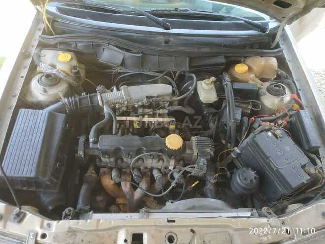 Opel Astra 1997, 589,065 km - 1.6 l - Qusar