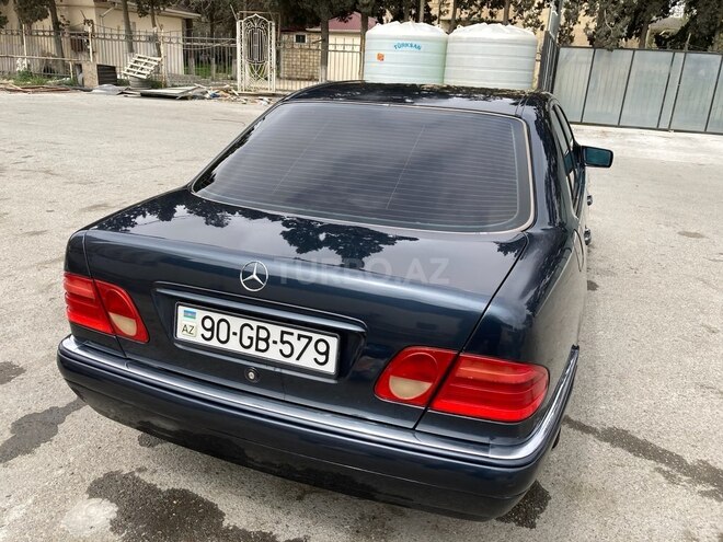 Mercedes E 320 1995, 368,700 km - 3.2 l - Bakı