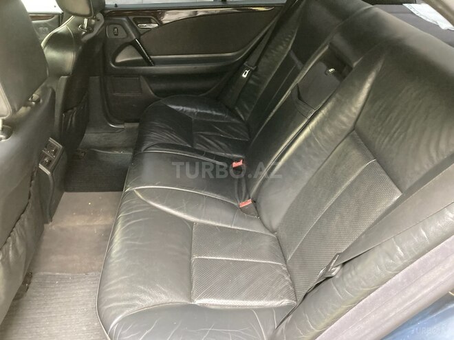 Mercedes E 320 1995, 368,700 km - 3.2 l - Bakı