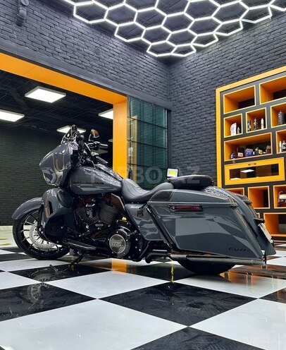 Harley-Davidson CVO Convertible-2