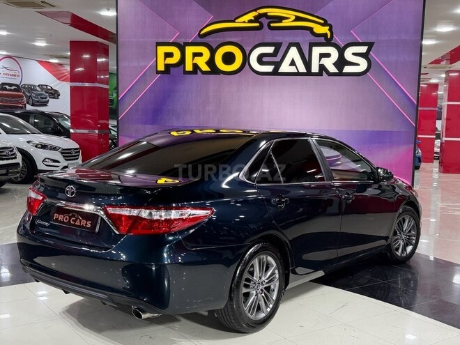 Toyota Camry-9