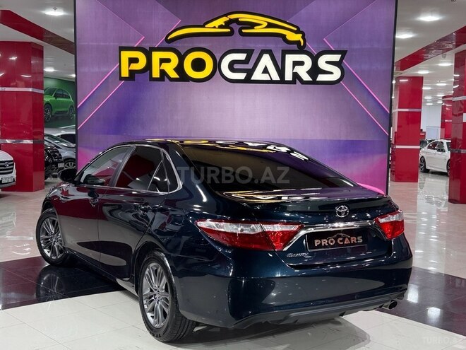 Toyota Camry-14