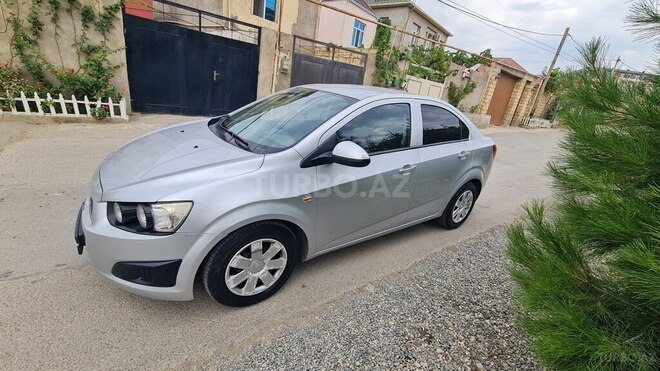 Chevrolet Aveo-3