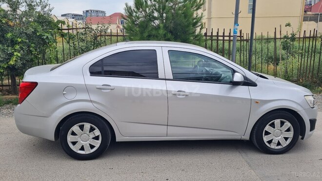 Chevrolet Aveo-4