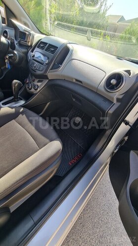 Chevrolet Aveo-7
