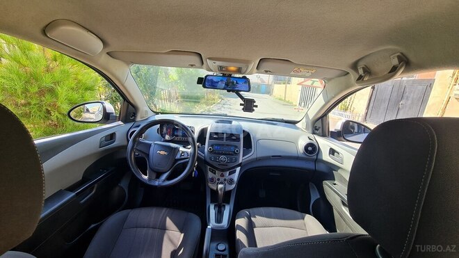 Chevrolet Aveo-6