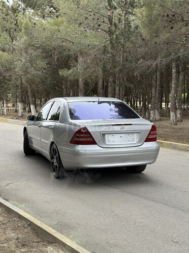Mercedes C 240 2000, 331,044 km - 2.4 l - Sumqayıt