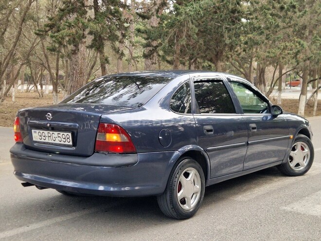 Opel Vectra 1997, 243,113 km - 1.8 l - Sumqayıt