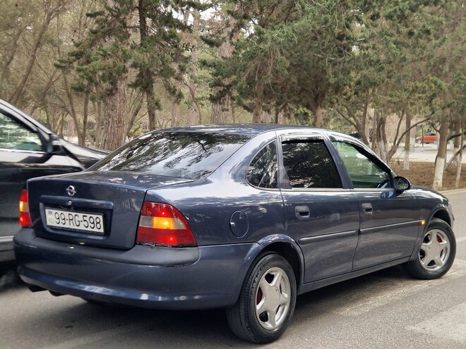 Opel Vectra 1997, 243,113 km - 1.8 l - Sumqayıt