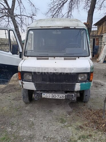 Mercedes 208 D 1989, 243,333 km - 2.3 л - Şəki