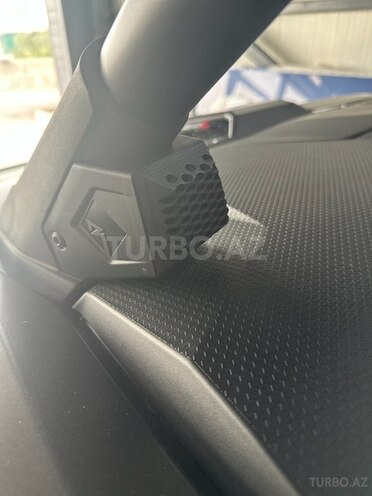 Polaris RZR Pro R Ultimate-9