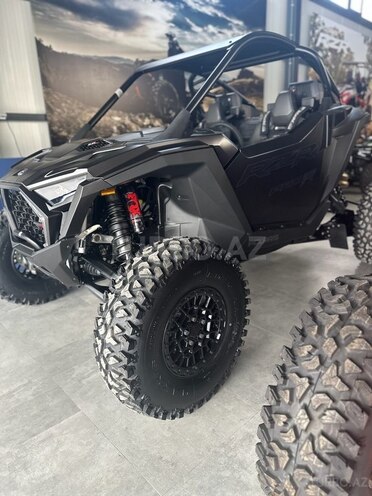 Polaris RZR Pro R Ultimate-10
