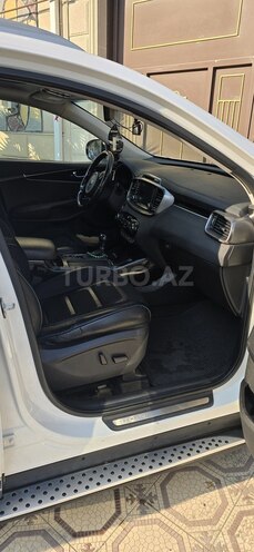 Kia Sorento-12