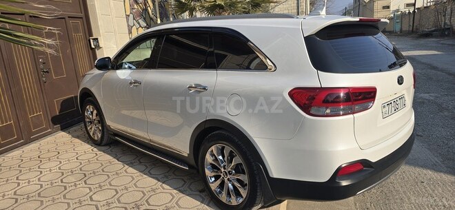 Kia Sorento-7