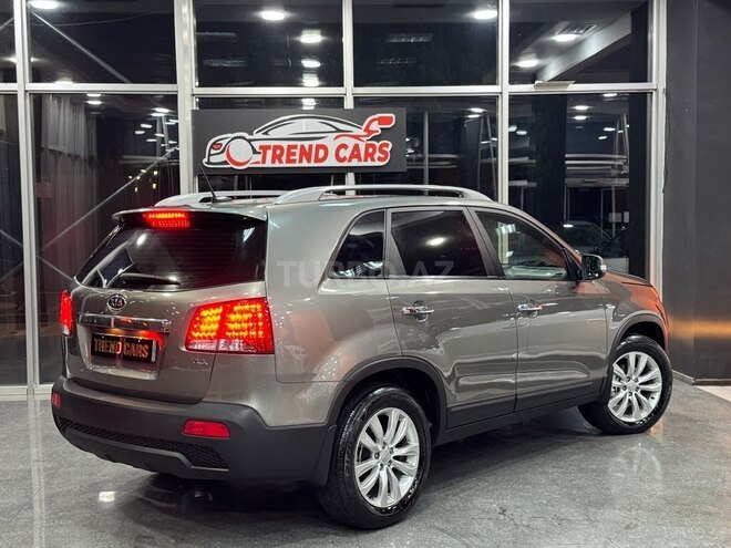 Kia Sorento-4