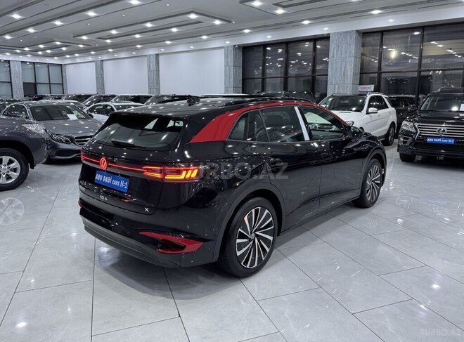 Volkswagen ID.4 X-5