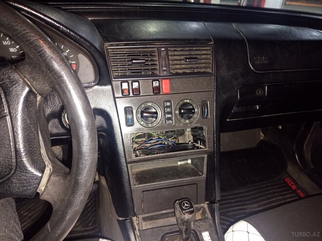 Mercedes C 180 1995, 233,020 km - 1.8 l - Mingəçevir