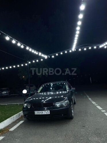 BMW 745 2002, 265,800 km - 4.4 l - Qəbələ