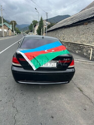BMW 745 2002, 265,800 km - 4.4 l - Qəbələ