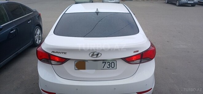 Hyundai Avante 2015, 138,000 km - 1.6 л - Bakı