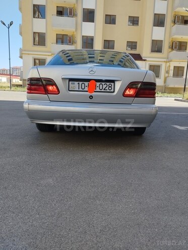 Mercedes E 220 d 2000, 348,000 km - 2.2 l - Sumqayıt