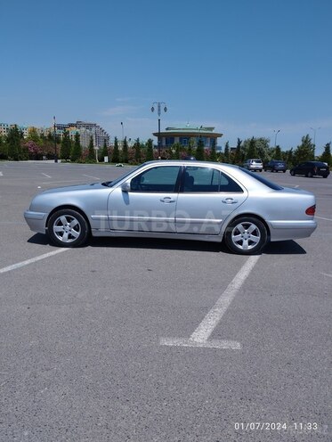 Mercedes E 220 d 2000, 348,000 km - 2.2 l - Sumqayıt