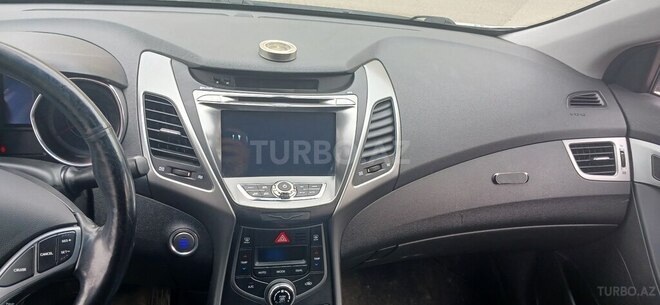 Hyundai Avante 2015, 138,000 km - 1.6 л - Bakı