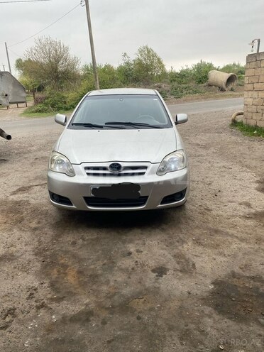 Toyota Corolla 2004, 279,644 km - 1.4 l - İmişli