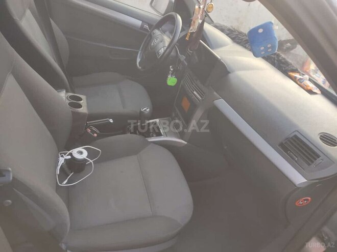 Opel Astra 2006, 240,000 km - 1.3 l - Cəlilabad