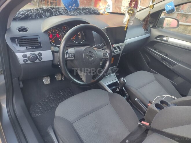 Opel Astra 2006, 240,000 km - 1.3 l - Cəlilabad