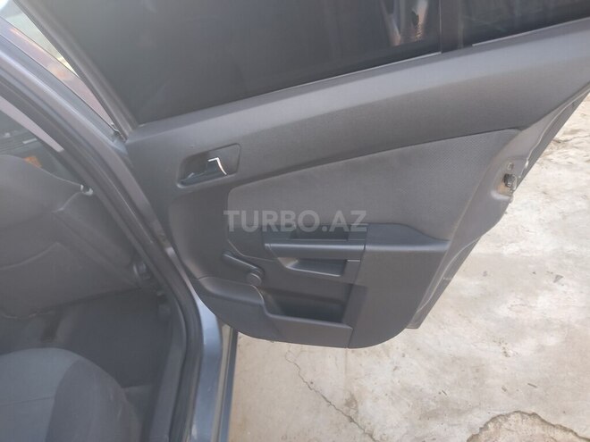 Opel Astra 2006, 240,000 km - 1.3 l - Cəlilabad