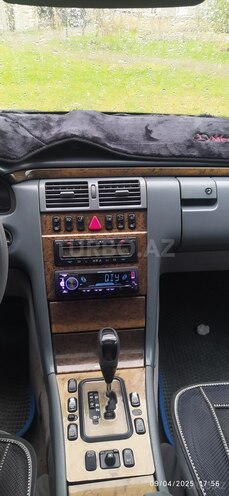 Mercedes E 240 2000, 350,000 km - 2.6 l - Şirvan