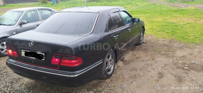 Mercedes E 240 2000, 350,000 km - 2.6 l - Şirvan