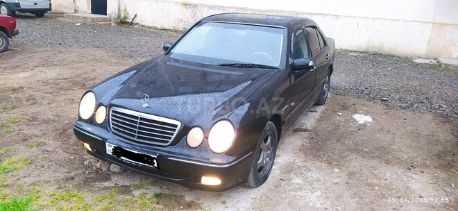 Mercedes E 240 2000, 350,000 km - 2.6 l - Şirvan