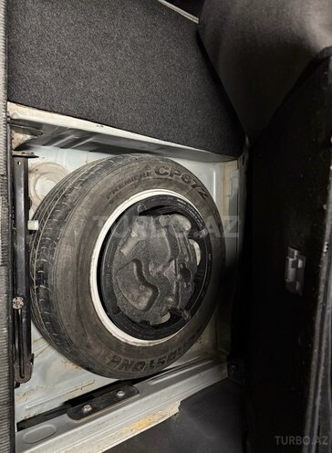 Mercedes E 270 2001, 355,000 km - 2.7 л - Bakı