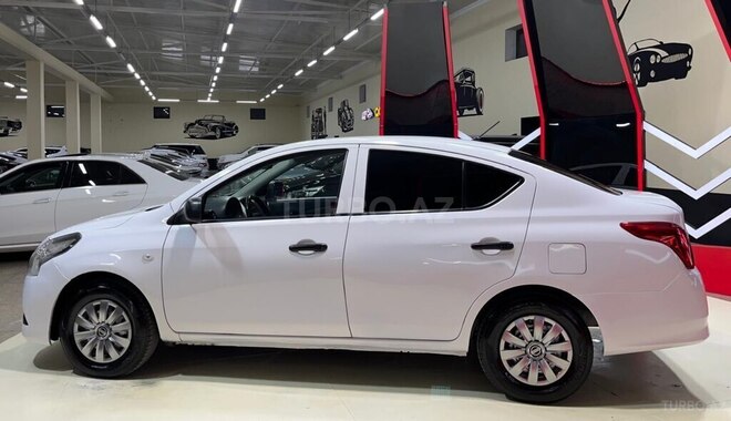 Nissan Sunny-8