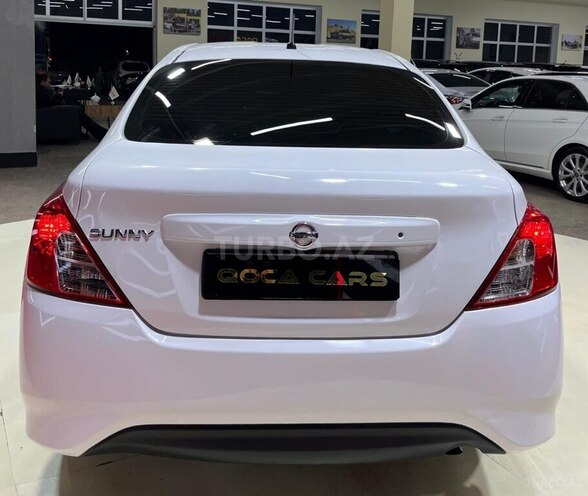 Nissan Sunny-11