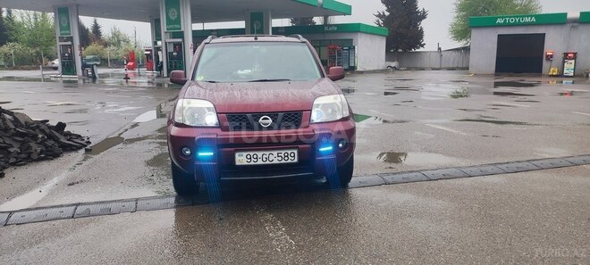 Nissan X-Trail 2004, 435,000 km - 2.2 l - Masallı