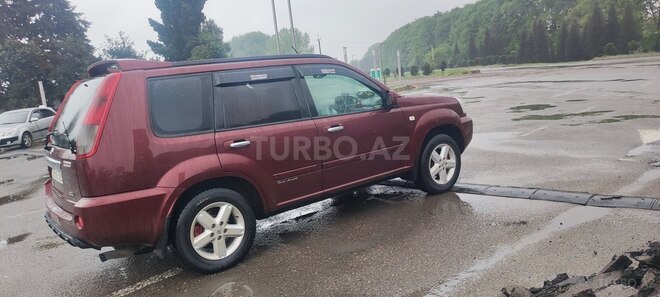 Nissan X-Trail 2004, 435,000 km - 2.2 l - Masallı