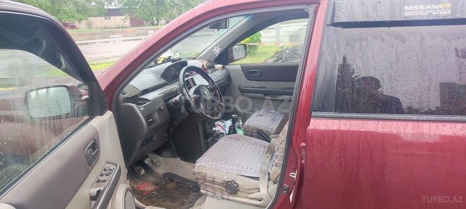 Nissan X-Trail 2004, 435,000 km - 2.2 l - Masallı