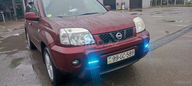 Nissan X-Trail 2004, 435,000 km - 2.2 l - Masallı