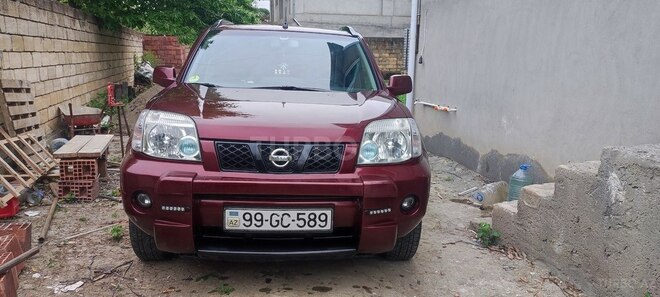 Nissan X-Trail 2004, 435,000 km - 2.2 l - Masallı