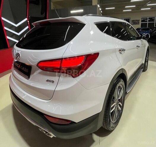 Hyundai Santa Fe-11