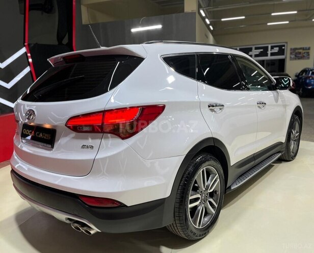 Hyundai Santa Fe-12