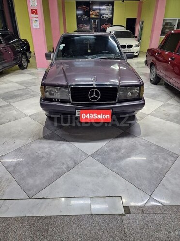Mercedes 190-1