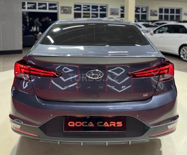 Hyundai Avante-12