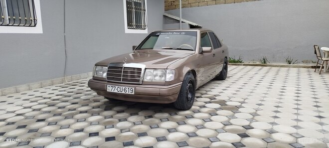Mercedes E 200 1990, 102,200 km - 2.0 l - Qəbələ